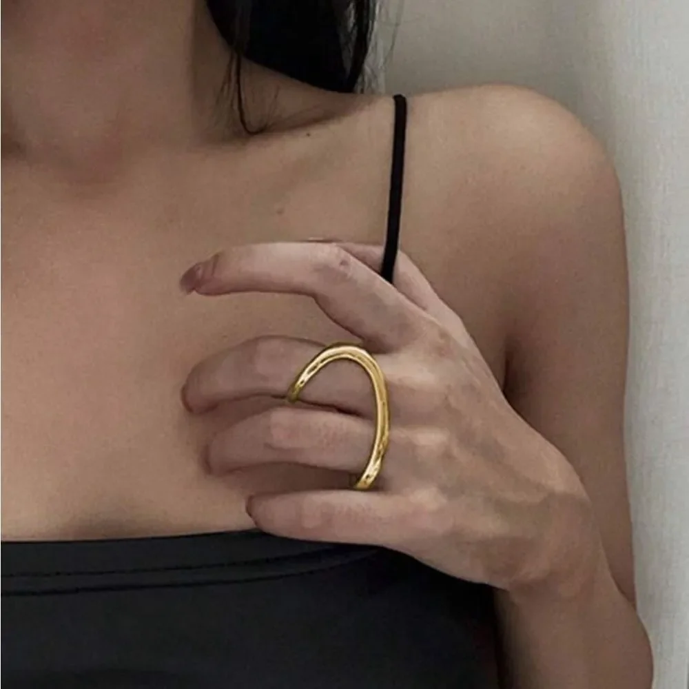 Elegant Gold Women's Ring R241